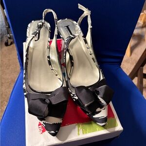 J.Renee Black & White Bow Pointed Slingback Heels